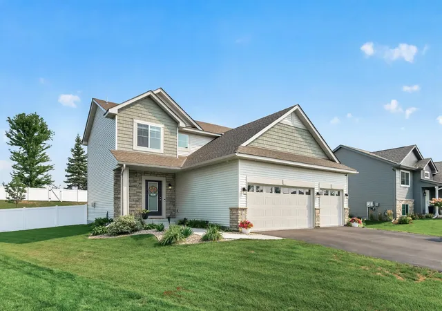 Photo 2 of Single family home for sale at 972 Forest Edge Cir, Jordan, MN 55352 | MLS# 7121881 | Listing updated on 2026-10-02