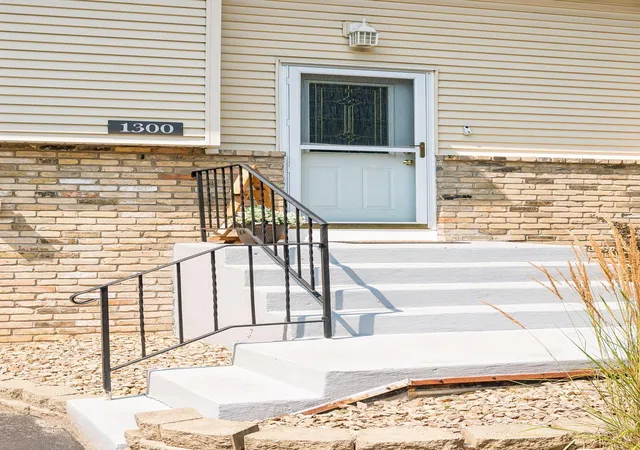 3rd image of 1300 119Th Ln Nw, Minneapolis, MN 55448 | MLS# 7121887