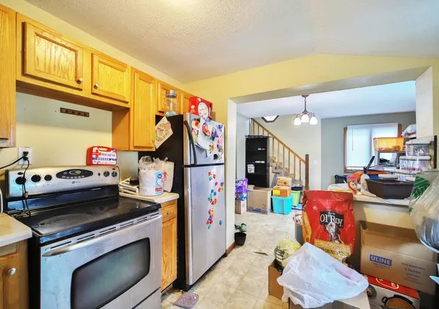 Photo 3 of Sale Pending at 400 5th Street Sw, Little Falls, MN 56345 | MLS# 7121918 | Listing updated on 2026-09-30
