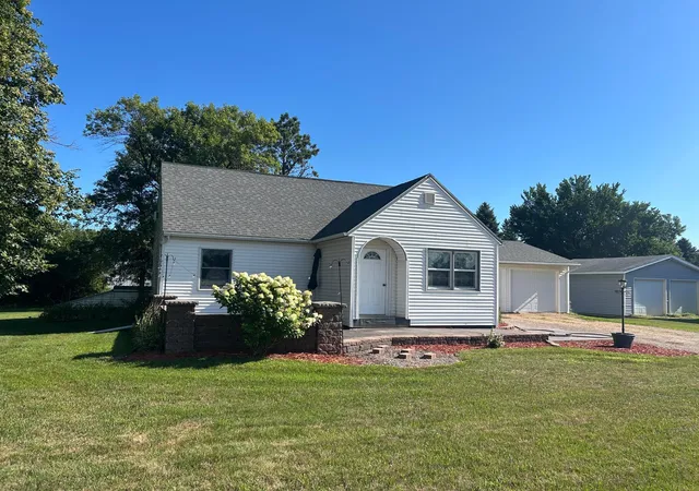 Photo 2 of Sale Pending at 630 W Marsh St, Tyler, MN 56178 | MLS# 7121930 | Listing updated on 2026-08-24