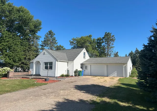 Photo 3 of Sale Pending at 630 W Marsh St, Tyler, MN 56178 | MLS# 7121930 | Listing updated on 2026-08-24