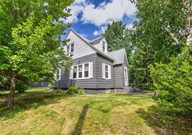2nd image of 401 Ne 7th St, Grand Rapids, MN 55744 | MLS# 7121943