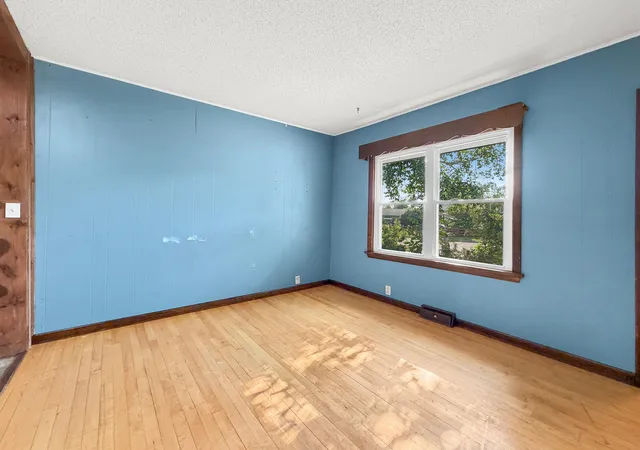 2nd image of 604 Lincoln Ave Se, Bemidji, MN 56601 | MLS# 7121945