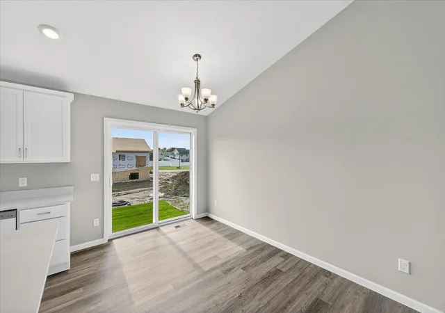 2nd image of 1006 Brandenburg Cir, Waverly, MN 55390 | MLS# 7121950