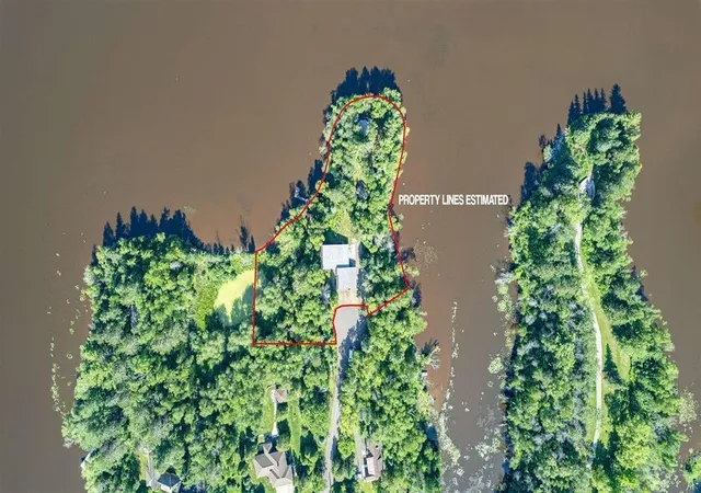 2nd image of 26 Saint Albans Rd, Superior, WI 54880 | MLS# 7121962
