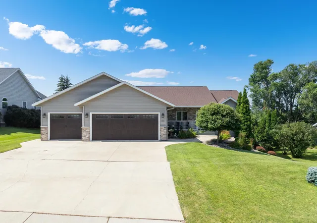 Single family home for sale at 313 Maple Dr, Lanesboro, MN 55949 | MLS# 7121968