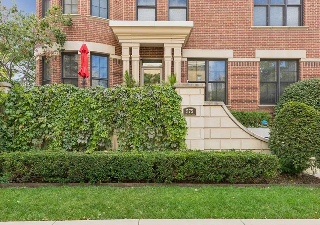 Single family home for sale at 575 S 10Th St, Minneapolis, MN 55404 | MLS# 7121971