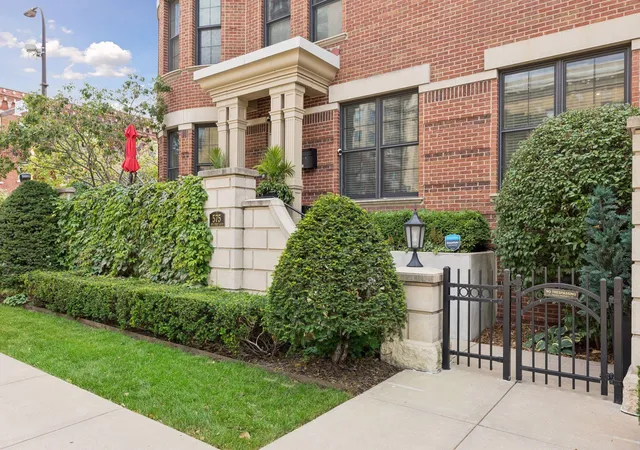 Photo 1 of Single family home for sale at 575 S 10Th St, Minneapolis, MN 55404 | MLS# 7121971 | Listing updated on 2026-10-07