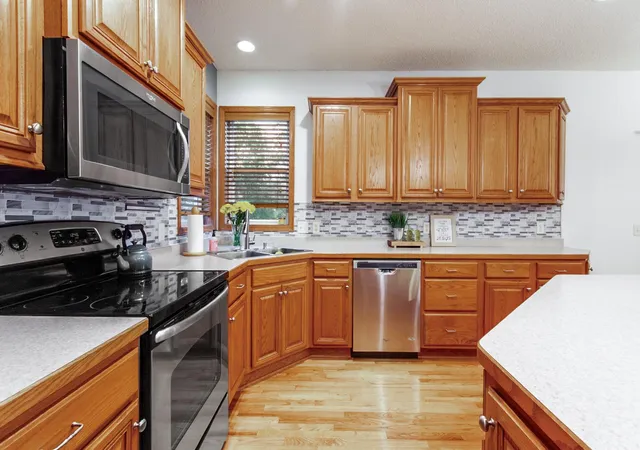 2nd image of 1419 12th St Se, New Prague, MN 56071 | MLS# 7121977