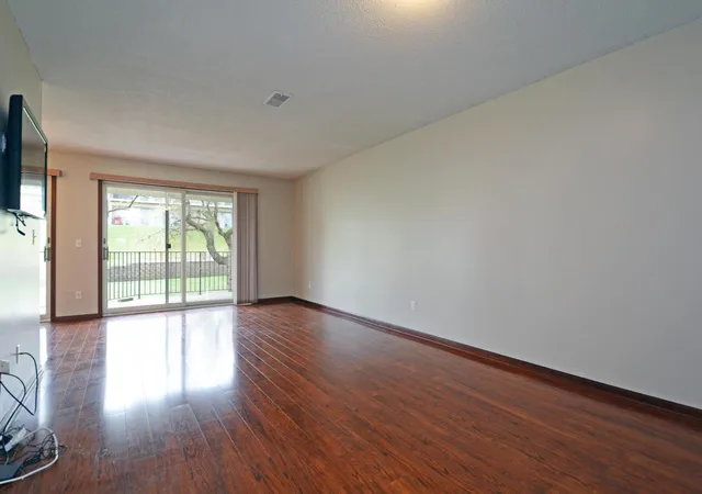 3rd image of 6351 N Saint Croix Trl N, Stillwater, MN 55082