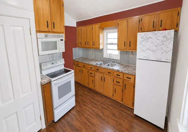 Photo 4 of Single family home for sale at 514 15th Street SW, Willmar, MN 56201 | MLS# 7121993 | Listing updated on 2026-10-05
