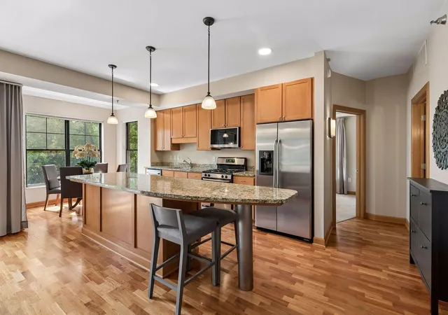 Photo 4 of Sale Pending at 317 Groveland Ave #213, Minneapolis, MN 55403 | MLS# 7121996 | Listing updated on 2026-09-04