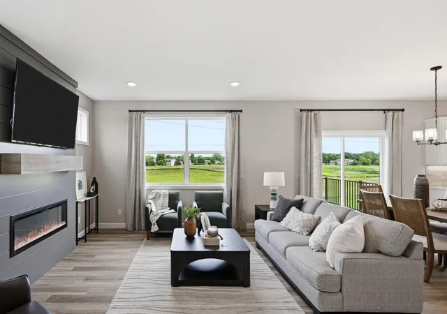 4th image of 1006 E Meadowsweet Dr, River Falls, WI 54022 | MLS# 7122012