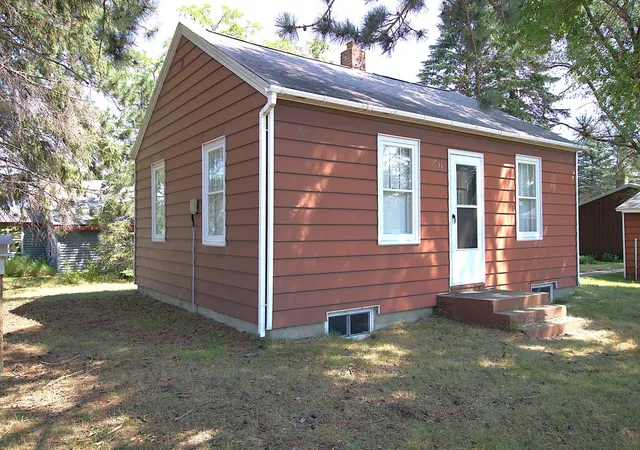 1st image of 414 Cleveland St Sw, Staples, MN 56479 | MLS# 7122046