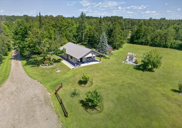 Photo 3 of Single family home for sale at 12502 Van Horn Rd, Floodwood, MN 55736 | MLS# 7122061 | Listing updated on 2026-09-28