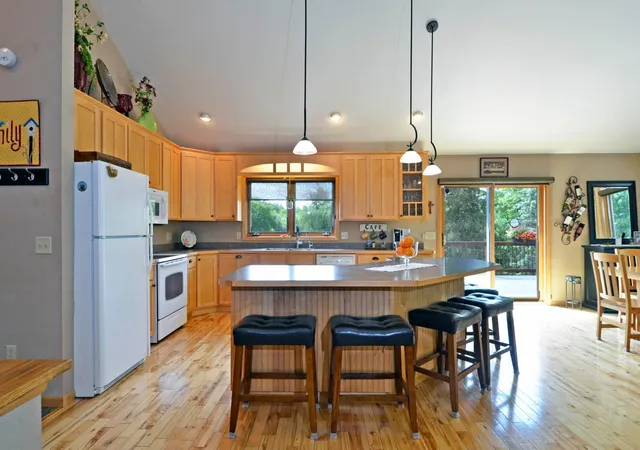 Photo 4 of Sale Pending at 42552 323rd Lane, Aitkin, MN 56431 | MLS# 7122063 | Listing updated on 2026-08-31