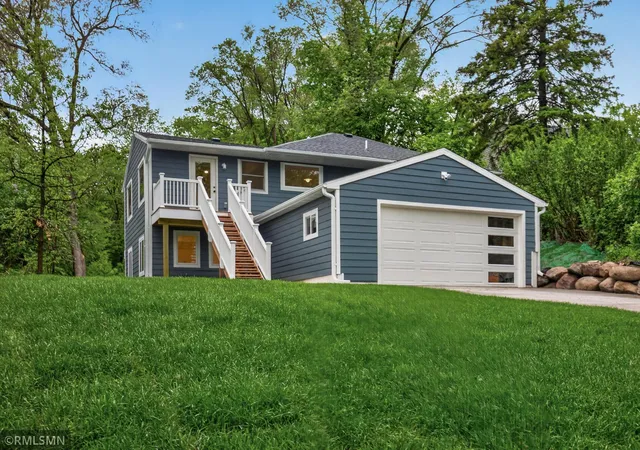 2nd image of 4410 Stinson Blvd Ne, Minneapolis, MN 55421 | MLS# 7122069