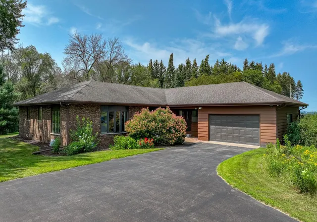 5th image of 5892 Graff Rd, Eau Claire, WI 54701 | MLS# 7122097
