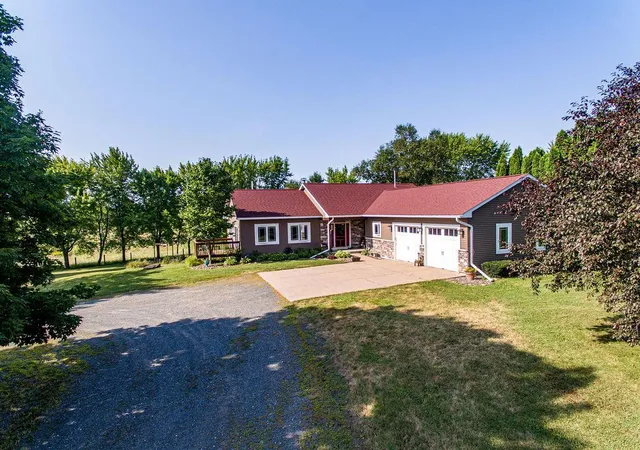 Photo 3 of Sale Pending at 861 220th Avenue, Somerset, WI 54025 | MLS# 7122105 | Listing updated on 2026-09-22