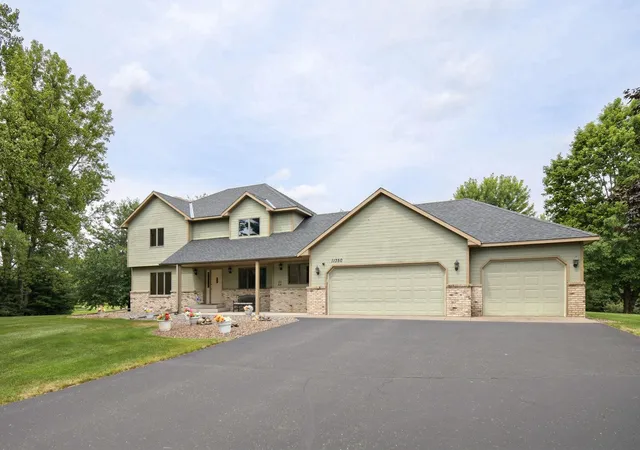 2nd image of 11350 12th St N, Lake Elmo, MN 55042 | MLS# 7122117