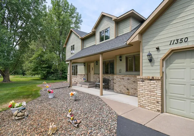 3rd image of 11350 12Th St N, Lake Elmo, MN 55042 | MLS# 7122117