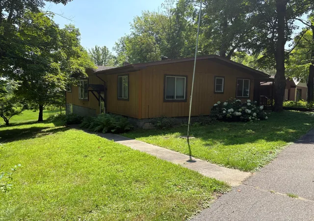 1st image of 2200 Sw 16th St, Grand Rapids, MN 55744 | MLS# 7122129