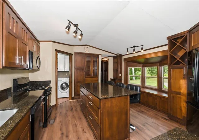 3rd image of 5226 E Lake Rd, Saginaw, MN 55779 | MLS# 7122147
