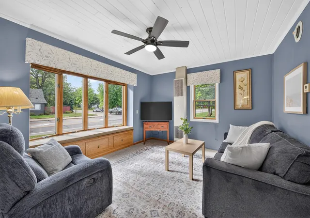 Photo 4 of Single family home for sale at 381 Lake St S, Big Lake, MN 55309 | MLS# 7122162 | Listing updated on 2026-10-05