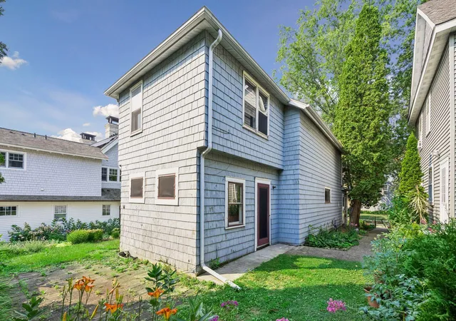 Photo 12 of Single family home for sale at 111 1st Street, Excelsior, MN 55331 | MLS# 7122163 | Listing updated on 2026-08-26