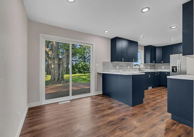 Photo 4 of Single family home for sale at 1060 44th Street SE, Willmar, MN 56201 | MLS# 7122182 | Listing updated on 2026-10-06