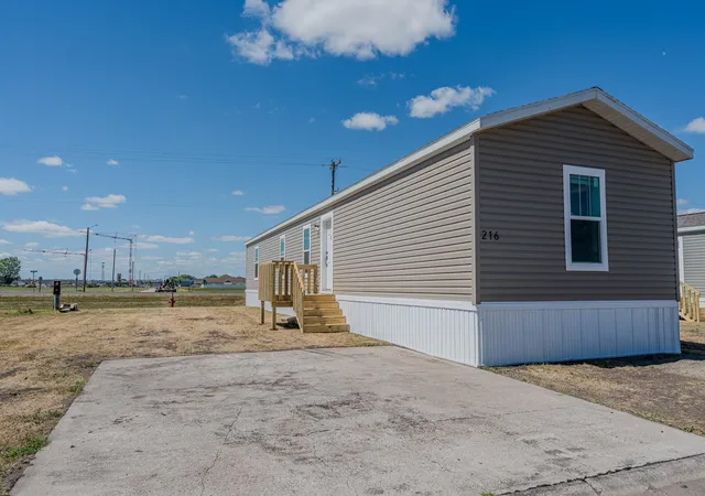 1st image of 218 8th St Nw, Dilworth, MN 56529 | MLS# 7122197