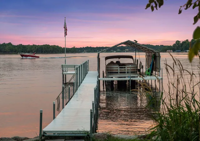 2nd image of 4531 Island View Dr, Mound, MN 55364 | MLS# 7122213