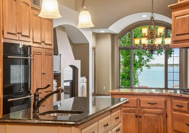 Photo 4 of Single family home for sale at 4531 Is View Dr, Mound, MN 55364 | MLS# 7122213 | Listing updated on 2026-10-09
