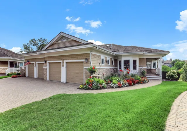 1st image of 718 Widsten Cir, Wayzata, MN 55391 | MLS# 7122215