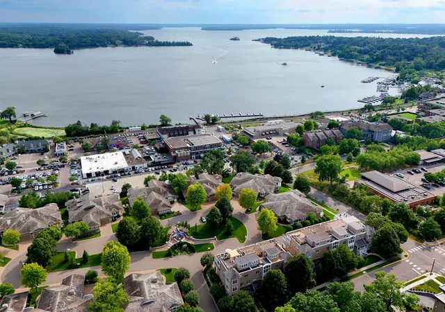 5th image of 718 Widsten Cir, Wayzata, MN 55391 | MLS# 7122215