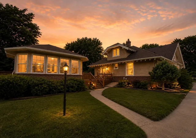 Photo 3 of Single family home for sale at 1325 6th Avenue N, Windom, MN 56101 | MLS# 7122220 | Listing updated on 2026-08-14
