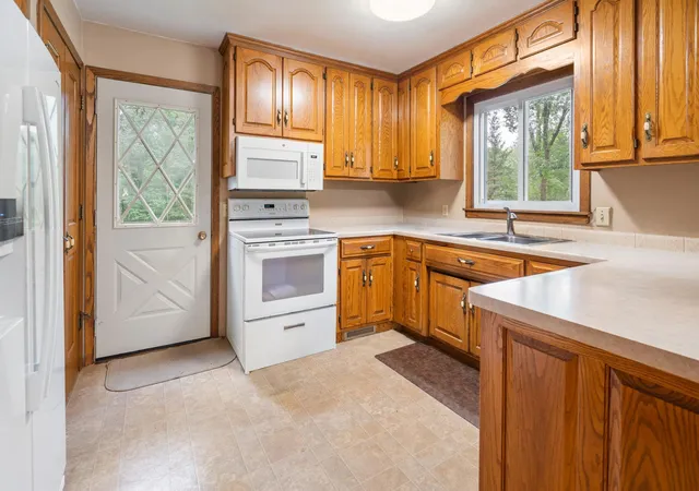 Photo 4 of Single family home for sale at 33953 124th Avenue, Avon, MN 56310 | MLS# 7122227 | Listing updated on 2026-10-05