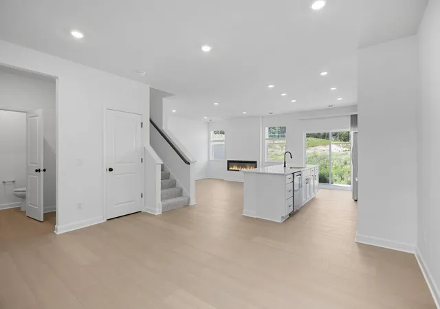 4th image of 3472 Trails End Cir, Saint Paul, MN 55123 | MLS# 7122232