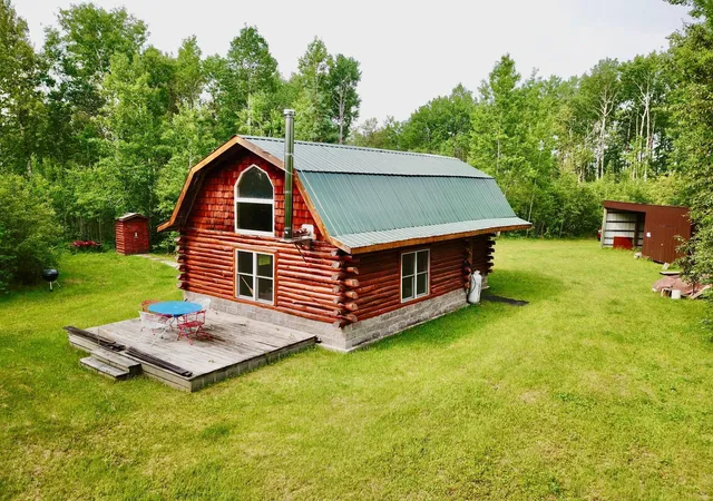 Photo 3 of Single family home for sale at 3274 County Rd 1 SW, Baudette, MN 56623 | MLS# 7122236 | Listing updated on 2026-08-06