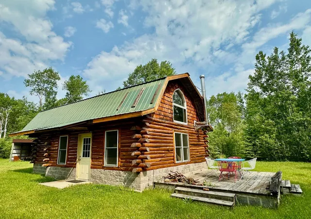 Photo 4 of Single family home for sale at 3274 County Rd 1 SW, Baudette, MN 56623 | MLS# 7122236 | Listing updated on 2026-08-06