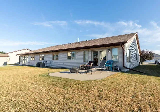 3rd image of 1105 Southwood Dr, Dilworth, MN 56529 | MLS# 7122260