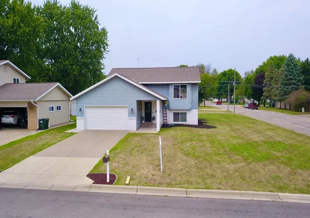 3rd image of 1003 2Nd St S, Cold Spring, MN 56320 | MLS# 7122285