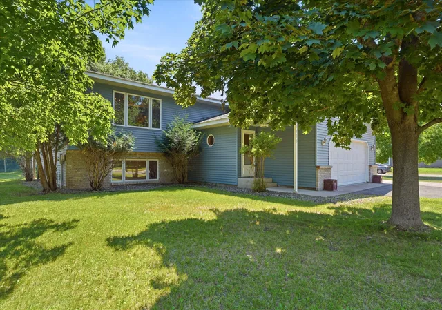 2nd image of 1515 32nd Ave Sw, Cambridge, MN 55008 | MLS# 7122292