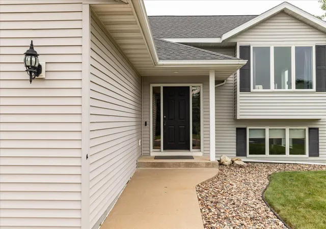 Photo 2 of Sale Pending at 153 Penn Dr, Saint Charles, MN 55972 | MLS# 7122294 | Listing updated on 2026-08-18
