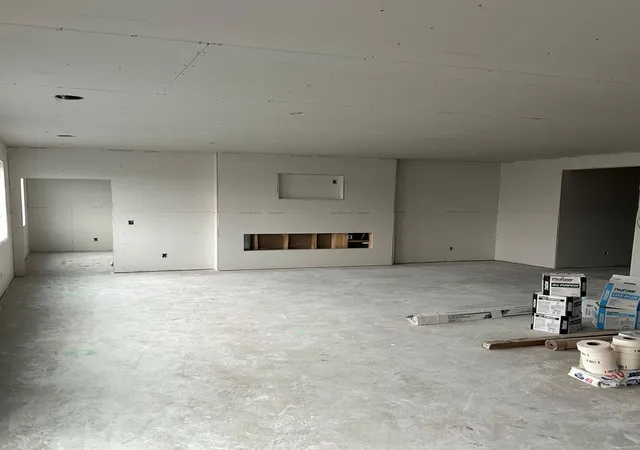 Photo 3 of Single family home for sale at 219 Double Eagle Dr, Mankato, MN 56001 | MLS# 7122310 | Listing updated on 2026-09-21