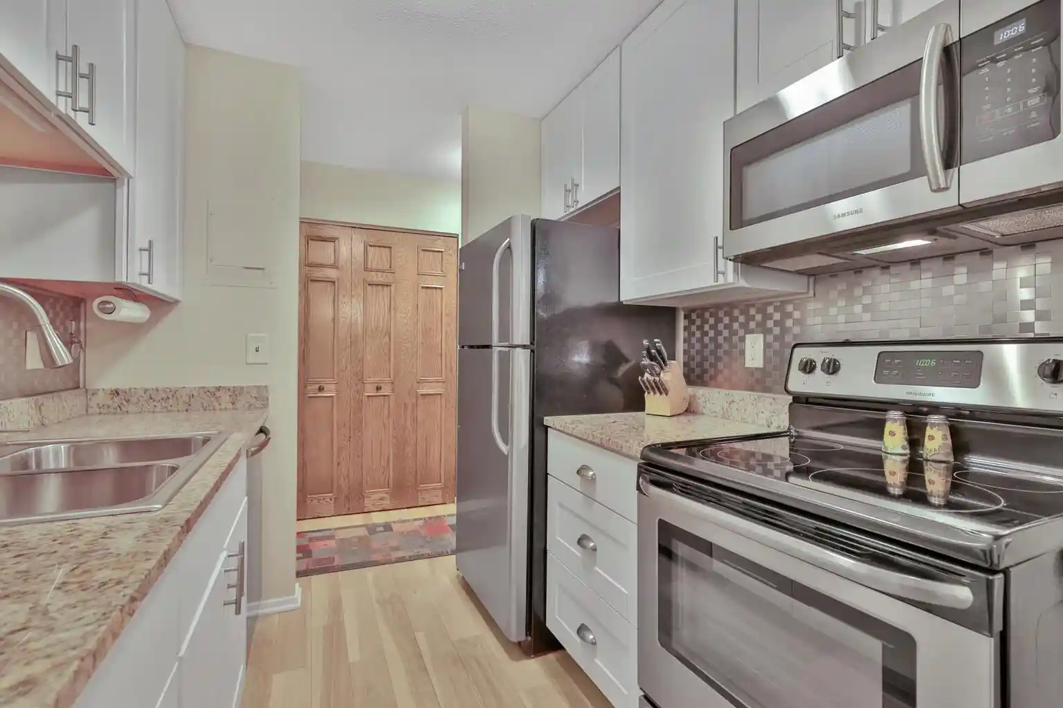 Listing Photo 2 - Condo for sale in 2800 Hamline Ave N located at 2800 Hamline Ave N, Roseville, MN 55113 - Unit #241