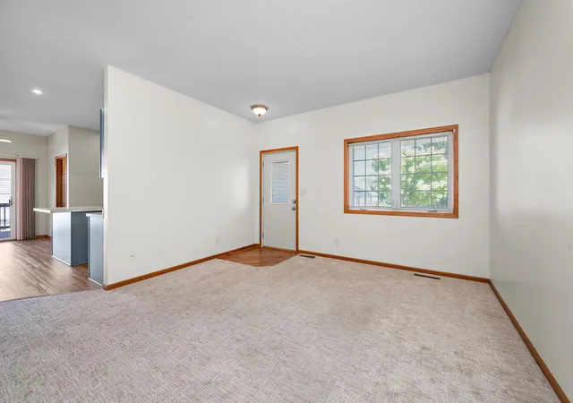 Photo 4 of Sale Pending at 524 Eagle Lake Rd S, Big Lake, MN 55309 | MLS# 7122342 | Listing updated on 2026-09-21