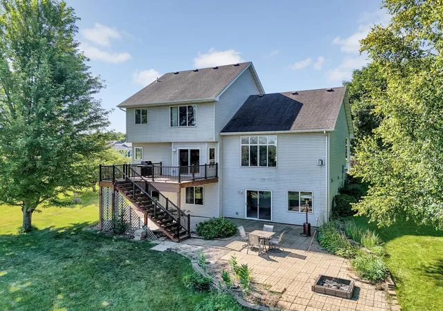 2nd image of 19710 Hunters Rdg, Rogers, MN 55374 | MLS# 7122352