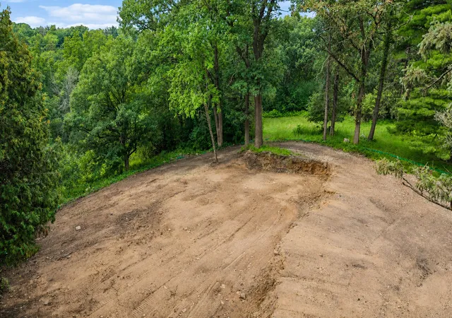 Photo 3 of Mansion for sale at 2148 Delaware Ave, Sunfish Lake, MN 55118 | MLS# 7122356 | Listing updated on 2026-10-19