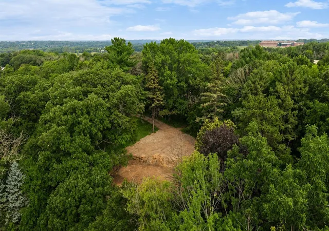 Photo 3 of Single family home for sale at 2148 Delaware Ave, Sunfish Lake, MN 55118 | MLS# 7122356 | Listing updated on 2026-08-27